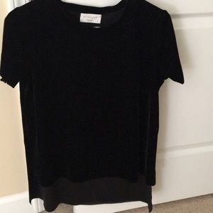 Black dressy shirt.